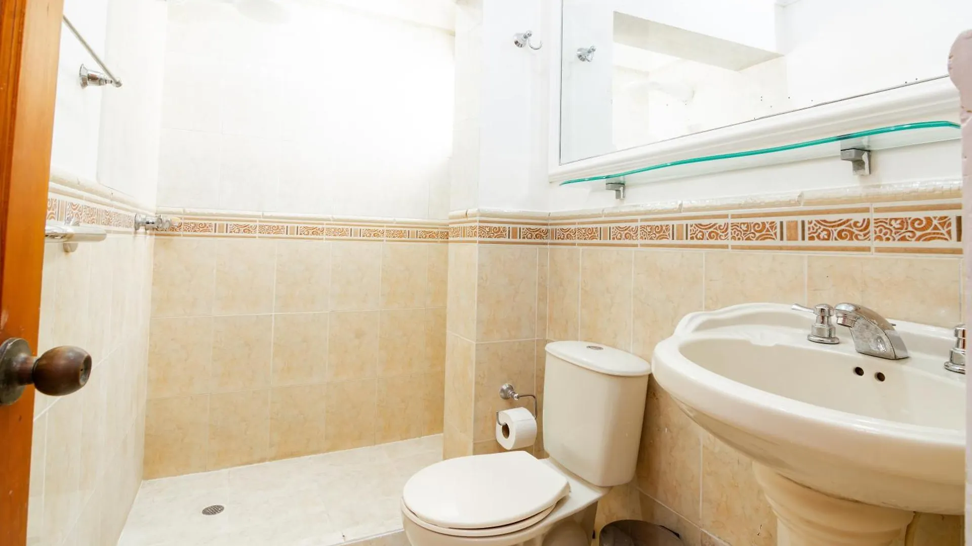 Homestay Habitaciones Cerca Al Mar & Aeropuerto By Bb Cartagena